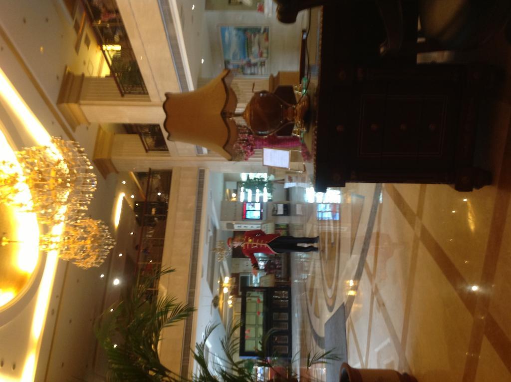 Vienna International Hotel - Expo Branch Shanghai Bagian luar foto