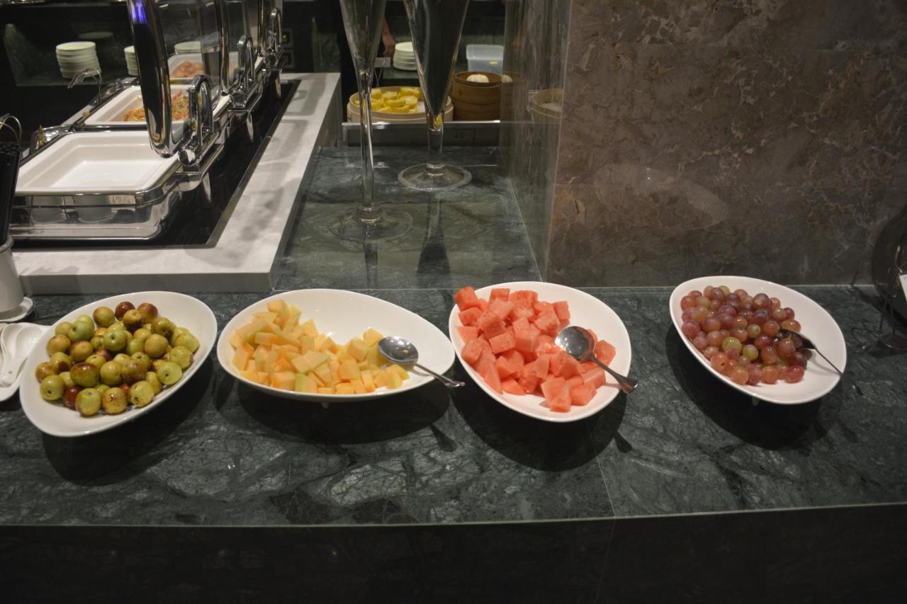 Vienna International Hotel - Expo Branch Shanghai Bagian luar foto
